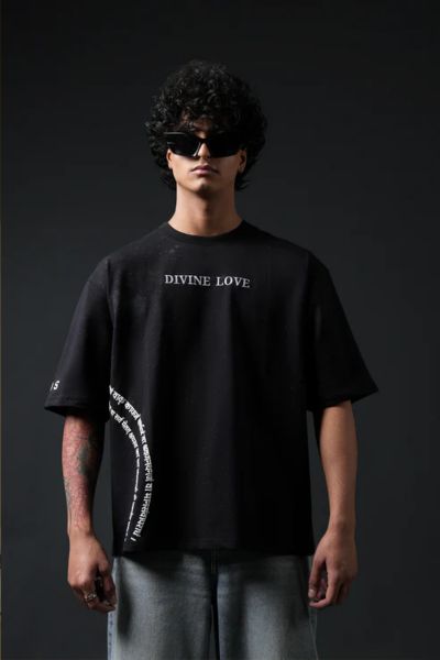 Divine Love T-Shirt - Mahadev & Sati